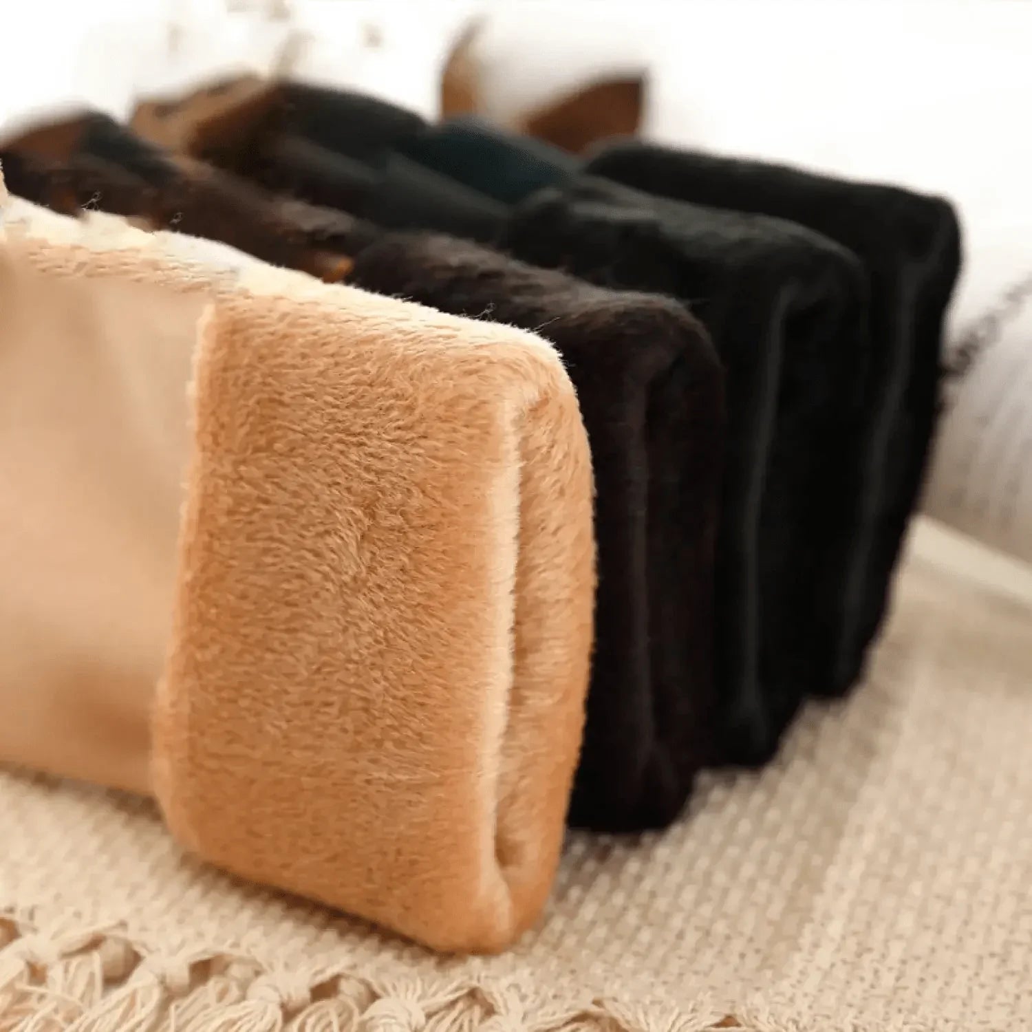 SnuggleSocks - Lumingo